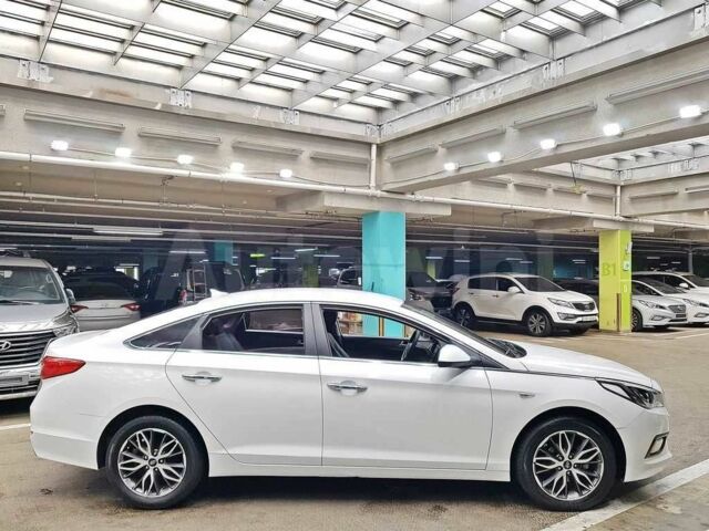 Хендай Соната 2018 у Києві на Automoto.ua Білий Хендай Соната, об'ємом двигуна 2 л та пробігом 200 тис. км за 10500 $, фото 7 на Automoto.ua
