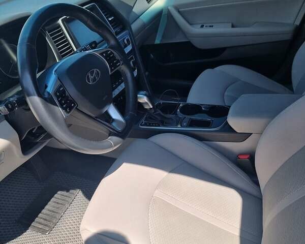 Белый Хендай Соната, объемом двигателя 2.4 л и пробегом 99 тыс. км за 14000 $, фото 27 на Automoto.ua