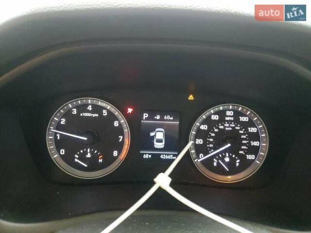 Белый Хендай Соната, объемом двигателя 2.4 л и пробегом 67 тыс. км за 2100 $, фото 8 на Automoto.ua