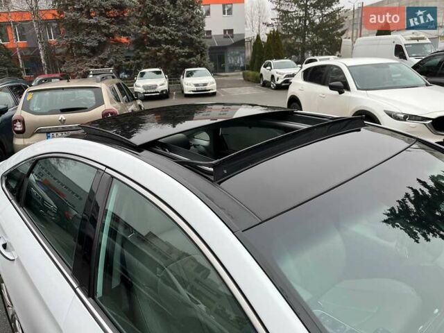 Белый Хендай Соната, объемом двигателя 2.36 л и пробегом 70 тыс. км за 13000 $, фото 4 на Automoto.ua