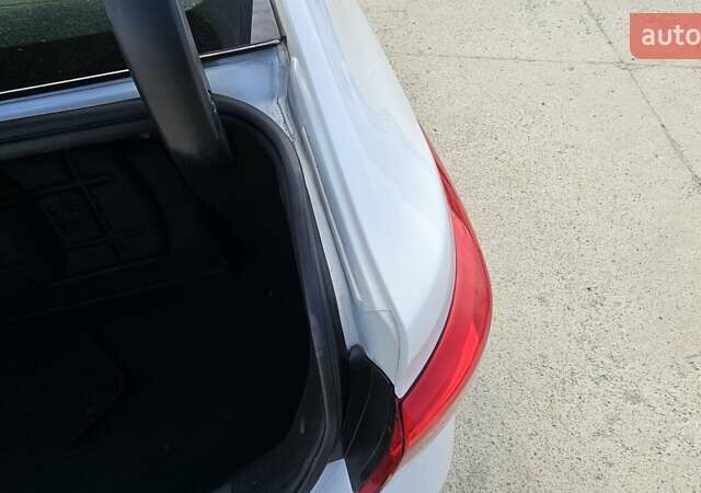 Білий Хендай Соната, об'ємом двигуна 2 л та пробігом 329 тис. км за 10990 $, фото 6 на Automoto.ua