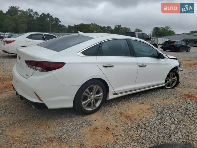 Белый Хендай Соната, объемом двигателя 2.4 л и пробегом 97 тыс. км за 2000 $, фото 2 на Automoto.ua