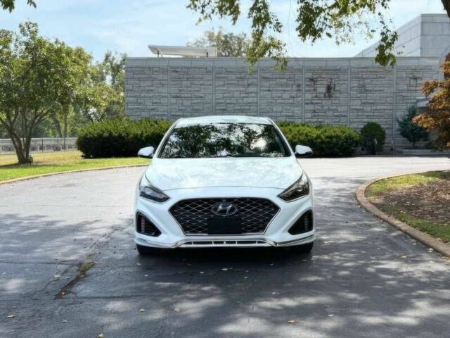 Білий Хендай Соната, об'ємом двигуна 2.4 л та пробігом 35 тис. км за 2900 $, фото 1 на Automoto.ua