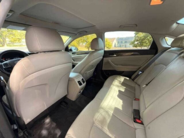 Білий Хендай Соната, об'ємом двигуна 2.4 л та пробігом 35 тис. км за 2900 $, фото 11 на Automoto.ua