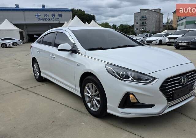 Білий Хендай Соната, об'ємом двигуна 0 л та пробігом 382 тис. км за 11490 $, фото 6 на Automoto.ua