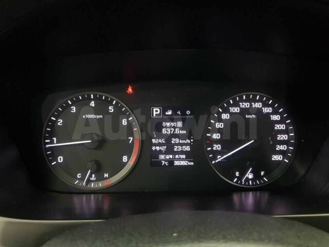 Хендай Соната 2018 у Києві на Automoto.ua Білий Хендай Соната, об'ємом двигуна 2 л та пробігом 200 тис. км за 10500 $, фото 18 на Automoto.ua