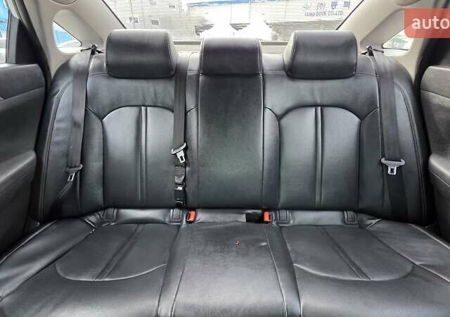 Білий Хендай Соната, об'ємом двигуна 0 л та пробігом 382 тис. км за 11490 $, фото 11 на Automoto.ua