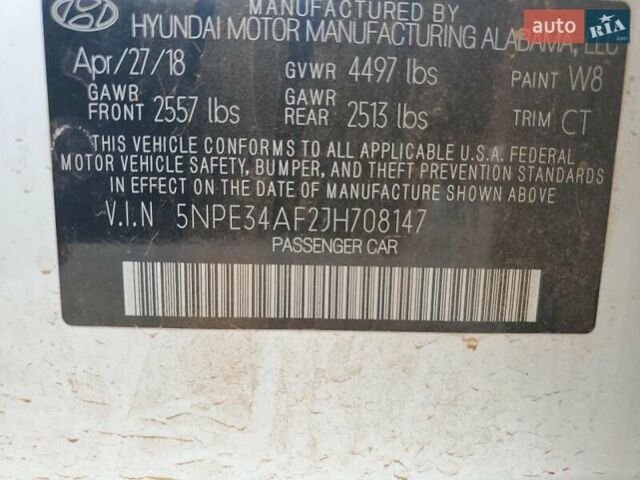 Белый Хендай Соната, объемом двигателя 2.4 л и пробегом 97 тыс. км за 2000 $, фото 11 на Automoto.ua