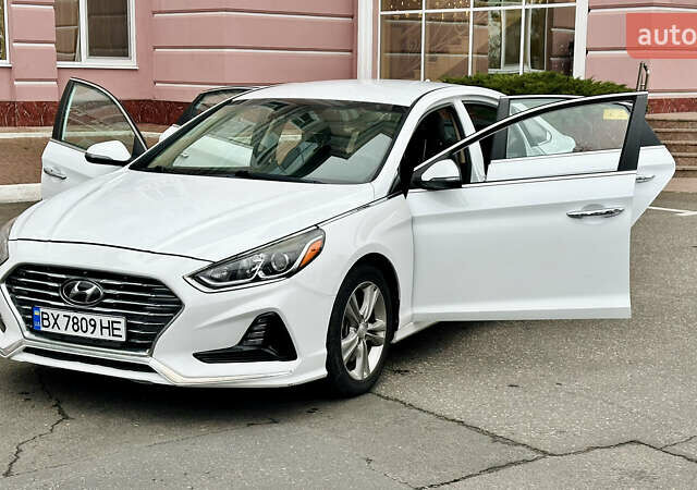 Белый Хендай Соната, объемом двигателя 2.36 л и пробегом 46 тыс. км за 14000 $, фото 18 на Automoto.ua