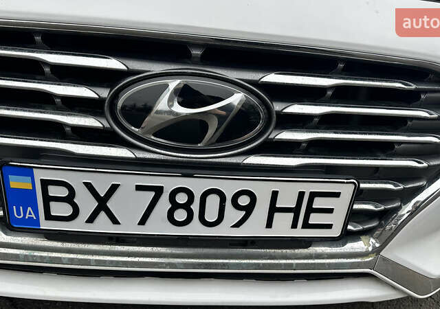 Белый Хендай Соната, объемом двигателя 2.36 л и пробегом 46 тыс. км за 14000 $, фото 19 на Automoto.ua