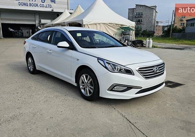 Білий Хендай Соната, об'ємом двигуна 2 л та пробігом 329 тис. км за 10990 $, фото 1 на Automoto.ua