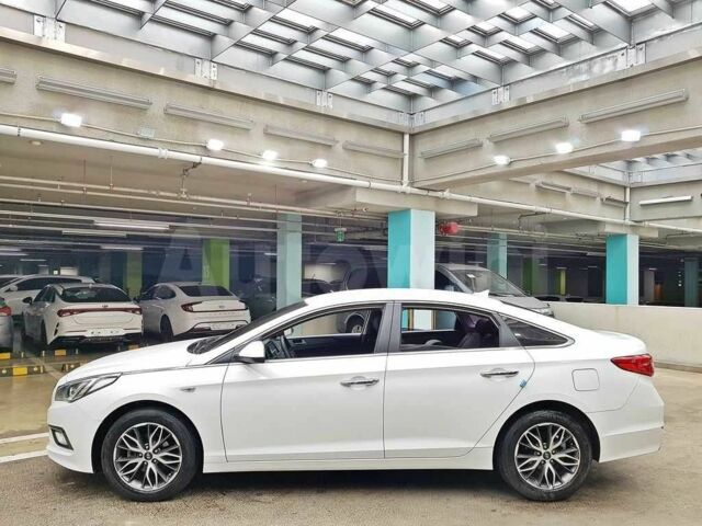 Хендай Соната 2018 у Києві на Automoto.ua Білий Хендай Соната, об'ємом двигуна 2 л та пробігом 200 тис. км за 10500 $, фото 8 на Automoto.ua