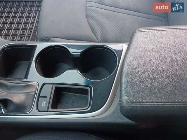 Белый Хендай Соната, объемом двигателя 2.4 л и пробегом 131 тыс. км за 14950 $, фото 6 на Automoto.ua