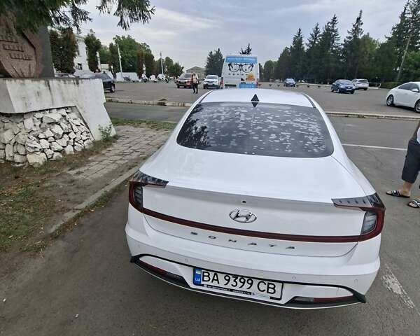 Білий Хендай Соната, об'ємом двигуна 2 л та пробігом 97 тис. км за 20000 $, фото 4 на Automoto.ua