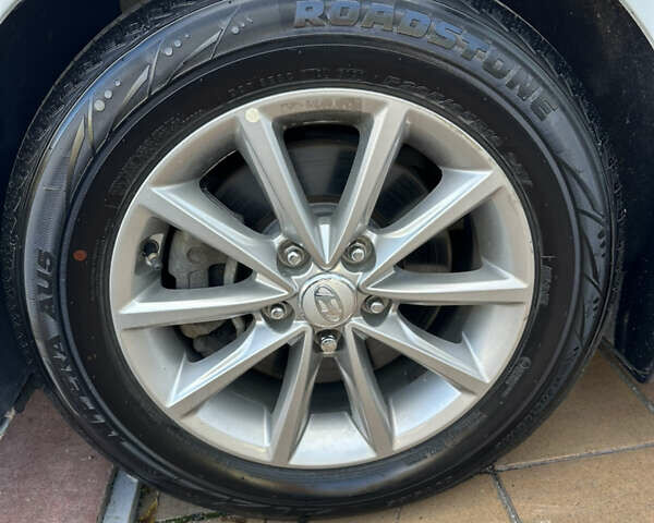 Білий Хендай Соната, об'ємом двигуна 2.5 л та пробігом 62 тис. км за 14500 $, фото 14 на Automoto.ua