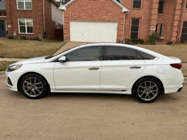 Белый Хендай Соната, объемом двигателя 2 л и пробегом 48 тыс. км за 6050 $, фото 2 на Automoto.ua