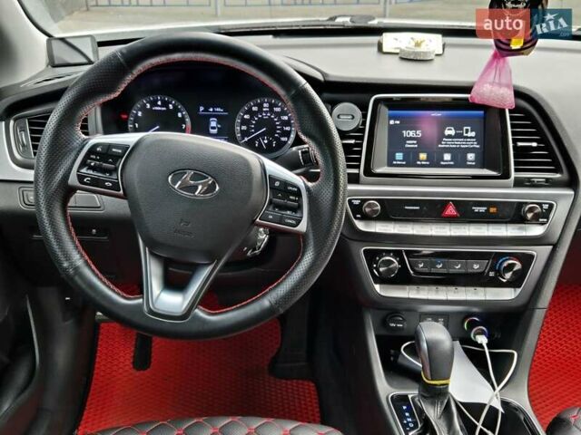 Білий Хендай Соната, об'ємом двигуна 2.4 л та пробігом 195 тис. км за 15900 $, фото 20 на Automoto.ua