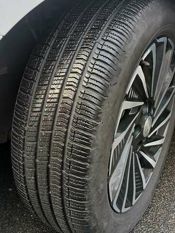 Білий Хендай Соната, об'ємом двигуна 2 л та пробігом 43 тис. км за 23550 $, фото 20 на Automoto.ua