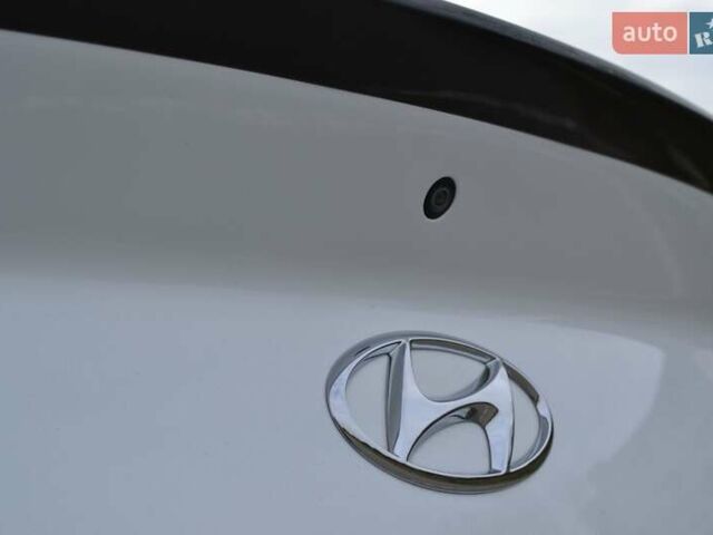 Белый Хендай Соната, объемом двигателя 2 л и пробегом 95 тыс. км за 20900 $, фото 40 на Automoto.ua