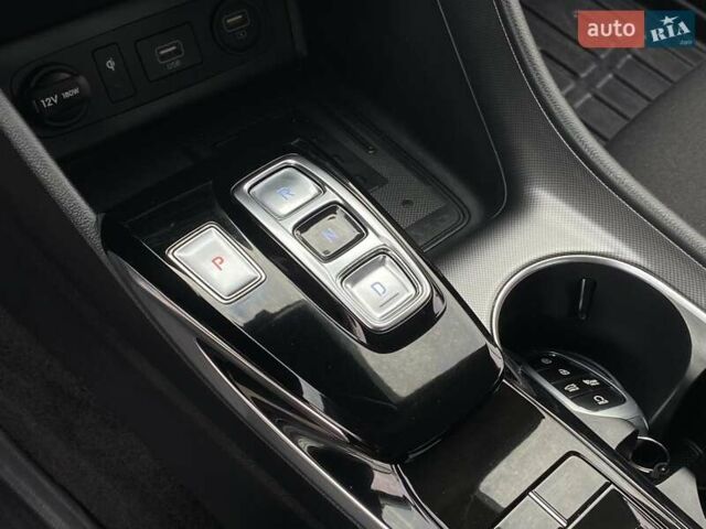 Белый Хендай Соната, объемом двигателя 2 л и пробегом 95 тыс. км за 20900 $, фото 7 на Automoto.ua