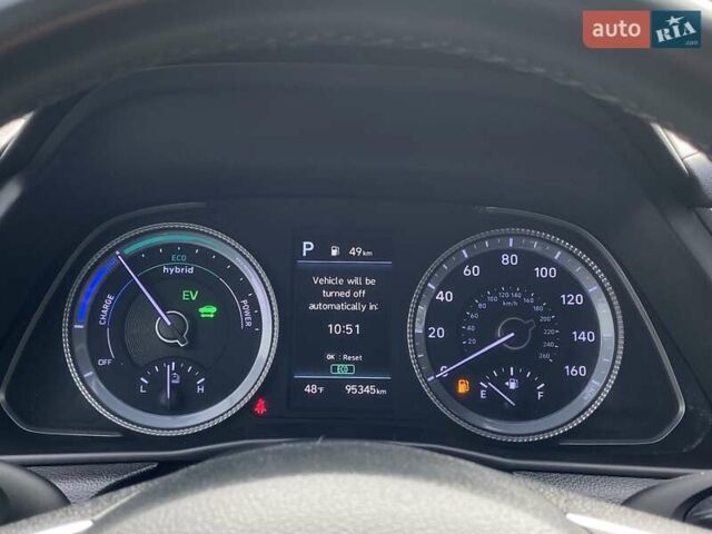 Белый Хендай Соната, объемом двигателя 2 л и пробегом 95 тыс. км за 20900 $, фото 3 на Automoto.ua