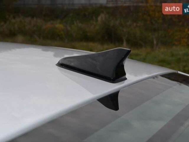 Белый Хендай Соната, объемом двигателя 2 л и пробегом 95 тыс. км за 20900 $, фото 35 на Automoto.ua