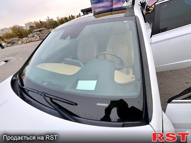 Белый Хендай Соната, объемом двигателя 1.6 л и пробегом 55 тыс. км за 21400 $, фото 7 на Automoto.ua