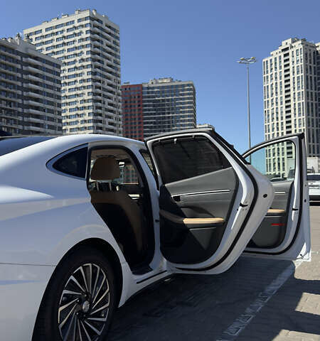 Белый Хендай Соната, объемом двигателя 2 л и пробегом 70 тыс. км за 26900 $, фото 19 на Automoto.ua