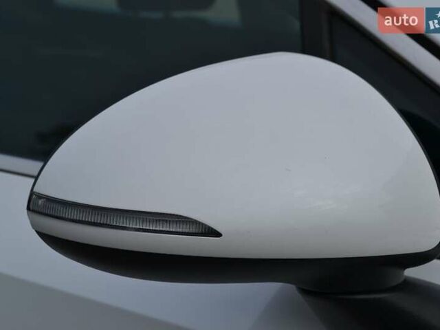 Белый Хендай Соната, объемом двигателя 2 л и пробегом 95 тыс. км за 20900 $, фото 31 на Automoto.ua