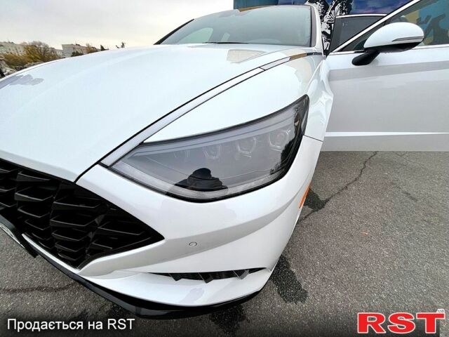 Белый Хендай Соната, объемом двигателя 1.6 л и пробегом 55 тыс. км за 21400 $, фото 12 на Automoto.ua