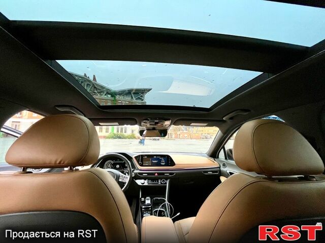 Белый Хендай Соната, объемом двигателя 1.6 л и пробегом 55 тыс. км за 21400 $, фото 6 на Automoto.ua