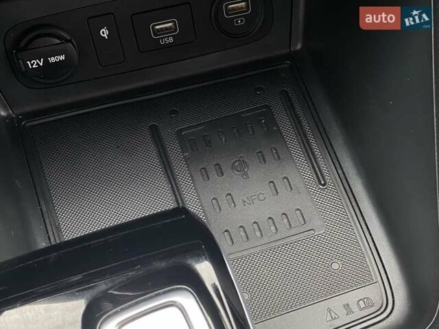 Белый Хендай Соната, объемом двигателя 2 л и пробегом 95 тыс. км за 20900 $, фото 8 на Automoto.ua