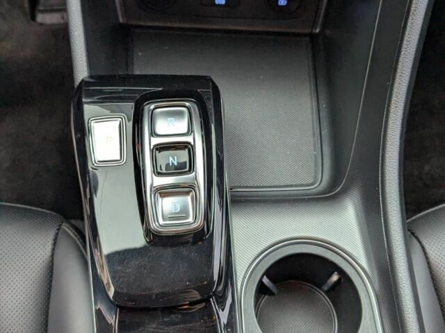 Белый Хендай Соната, объемом двигателя 2 л и пробегом 121 тыс. км за 19900 $, фото 6 на Automoto.ua