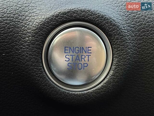 Белый Хендай Соната, объемом двигателя 2 л и пробегом 26 тыс. км за 25000 $, фото 56 на Automoto.ua