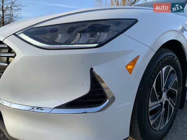 Белый Хендай Соната, объемом двигателя 2 л и пробегом 20 тыс. км за 27800 $, фото 19 на Automoto.ua