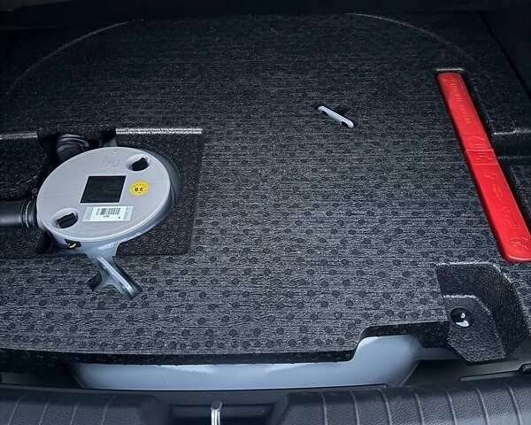 Белый Хендай Соната, объемом двигателя 2 л и пробегом 115 тыс. км за 20000 $, фото 14 на Automoto.ua