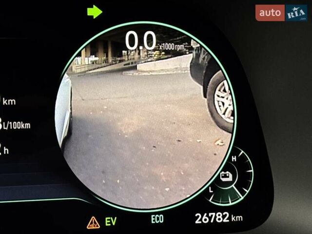 Белый Хендай Соната, объемом двигателя 2 л и пробегом 26 тыс. км за 25000 $, фото 31 на Automoto.ua