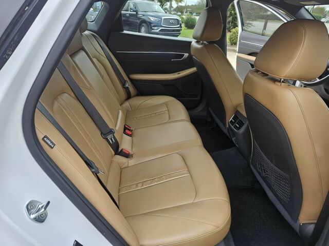 Белый Хендай Соната, объемом двигателя 1.6 л и пробегом 23 тыс. км за 9000 $, фото 12 на Automoto.ua