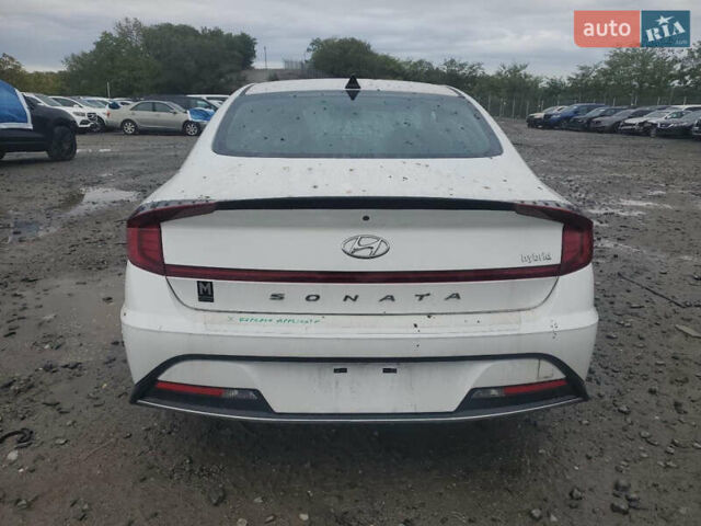 Білий Хендай Соната, об'ємом двигуна 2.5 л та пробігом 35 тис. км за 18000 $, фото 5 на Automoto.ua