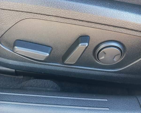 Белый Хендай Соната, объемом двигателя 2 л и пробегом 80 тыс. км за 21500 $, фото 14 на Automoto.ua