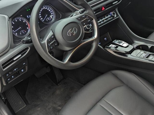 Белый Хендай Соната, объемом двигателя 2 л и пробегом 121 тыс. км за 19900 $, фото 8 на Automoto.ua