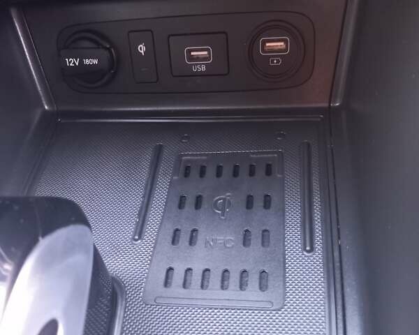 Белый Хендай Соната, объемом двигателя 2 л и пробегом 80 тыс. км за 21500 $, фото 19 на Automoto.ua