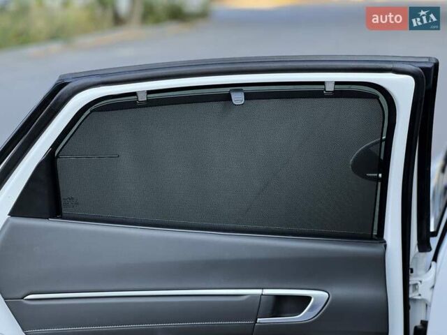 Белый Хендай Соната, объемом двигателя 2 л и пробегом 26 тыс. км за 25000 $, фото 64 на Automoto.ua