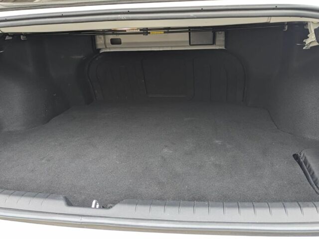 Белый Хендай Соната, объемом двигателя 2 л и пробегом 121 тыс. км за 19900 $, фото 14 на Automoto.ua