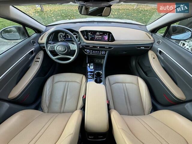 Белый Хендай Соната, объемом двигателя 2 л и пробегом 26 тыс. км за 25000 $, фото 20 на Automoto.ua