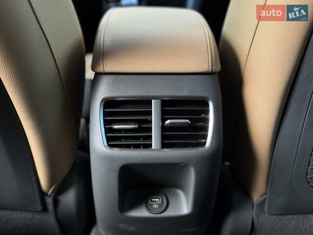 Белый Хендай Соната, объемом двигателя 2 л и пробегом 26 тыс. км за 25000 $, фото 63 на Automoto.ua