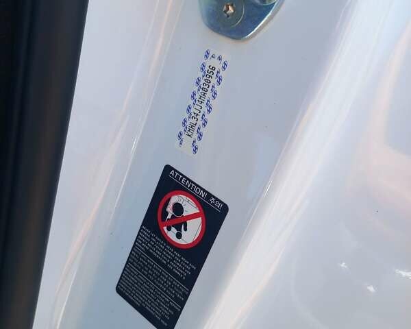 Белый Хендай Соната, объемом двигателя 2 л и пробегом 80 тыс. км за 21500 $, фото 42 на Automoto.ua