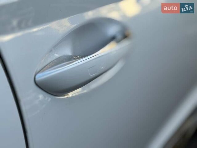 Белый Хендай Соната, объемом двигателя 2 л и пробегом 26 тыс. км за 25000 $, фото 11 на Automoto.ua