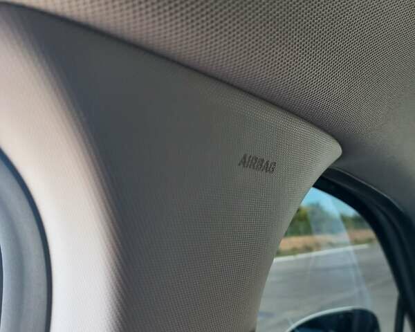 Белый Хендай Соната, объемом двигателя 2 л и пробегом 80 тыс. км за 21500 $, фото 13 на Automoto.ua