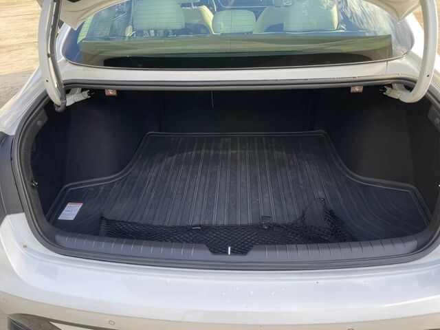 Белый Хендай Соната, объемом двигателя 1.6 л и пробегом 20 тыс. км за 15700 $, фото 10 на Automoto.ua